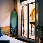 Off Beat - Self-check-in - Sleep Conscious 3* San Sebastian