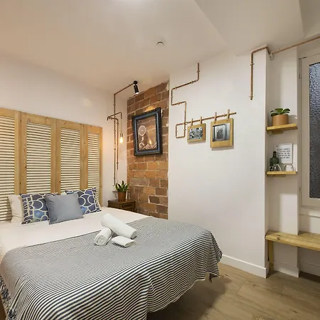 Off Beat - Self-check-in - Sleep Conscious Guest house San Sebastian