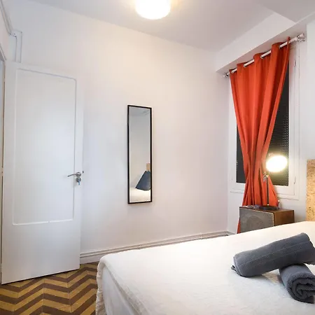 Off Beat - Self-check-in - Sleep Conscious San Sebastian